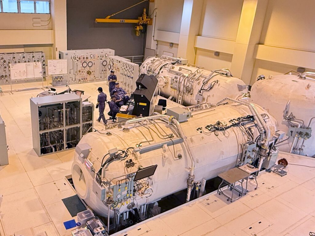 深海潜水訓練装置